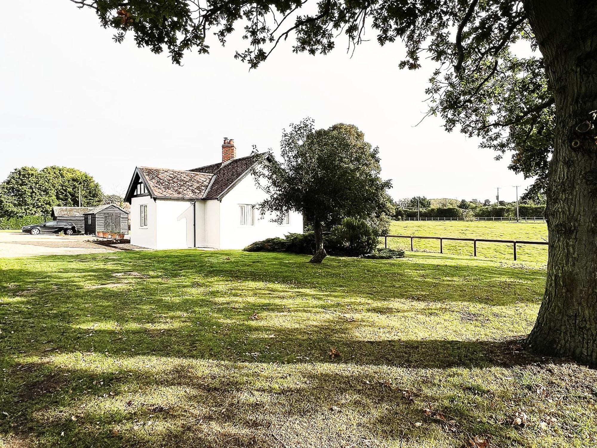 Dell View By The Suffolk Collection *